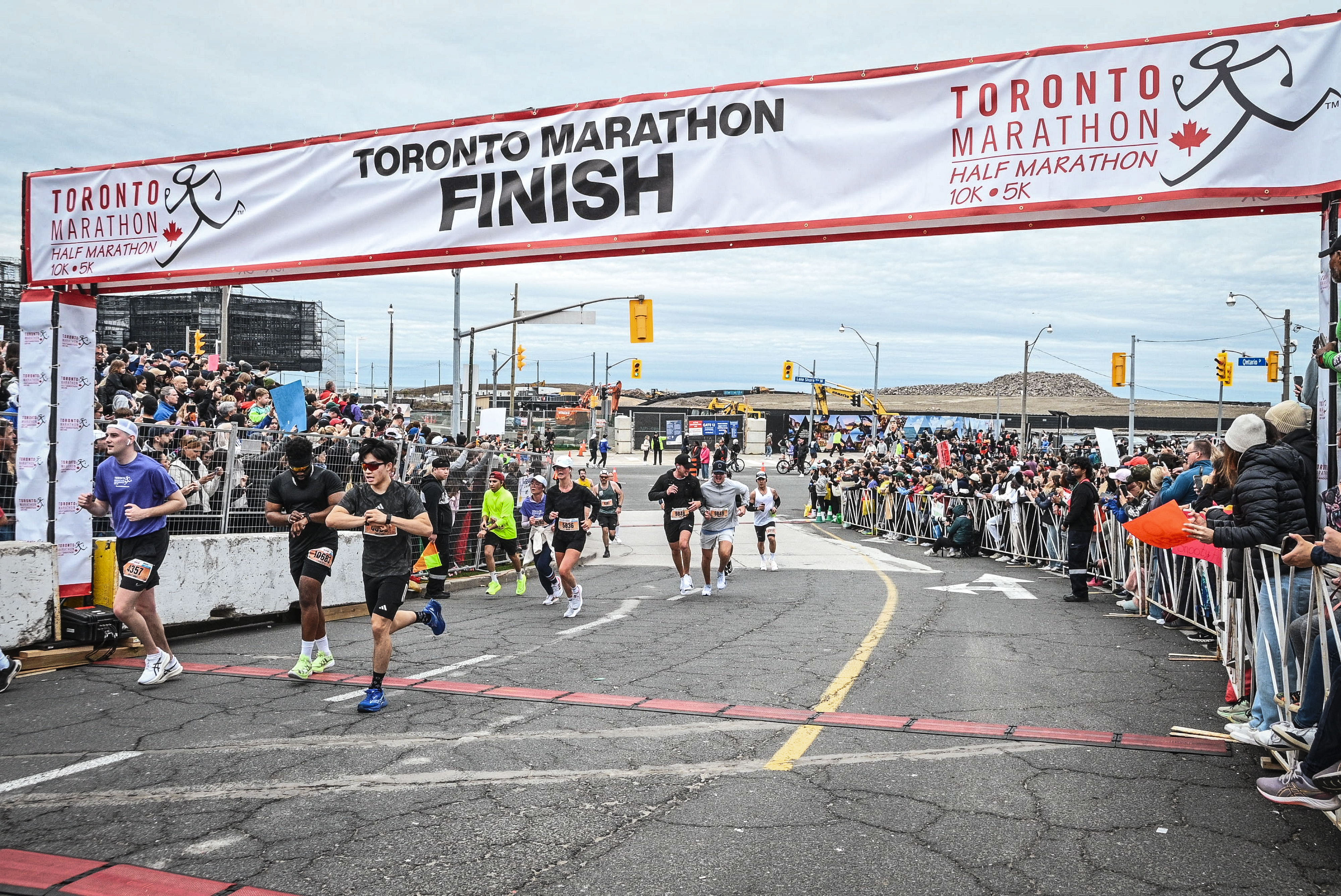 Toronto Marathon Finish